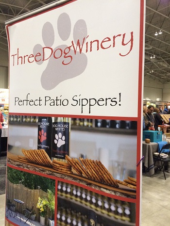 Three Dog Winery Signage